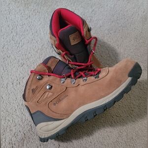 Columbia Hiking Boots Wide